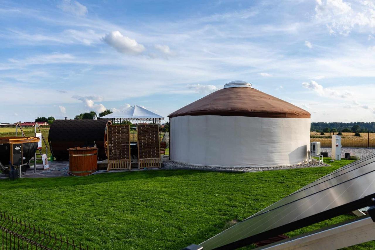 Jurtowe Wzgorze Glamping Grabinek