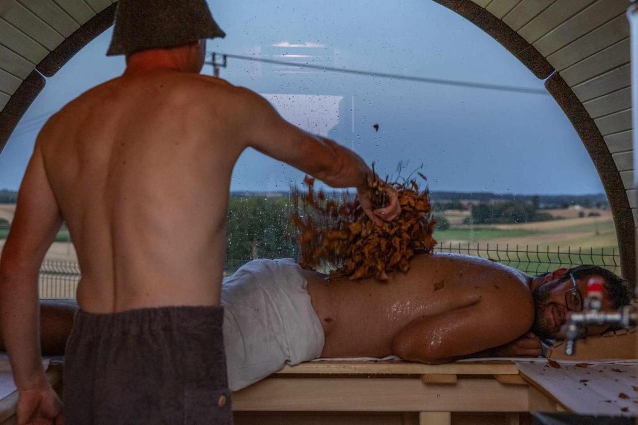 Jurtowe Wzgorze Glamping Grabinek